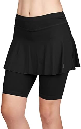 Saia de tênis feminino de Sofibella Jan Bermuda com shorts de moto