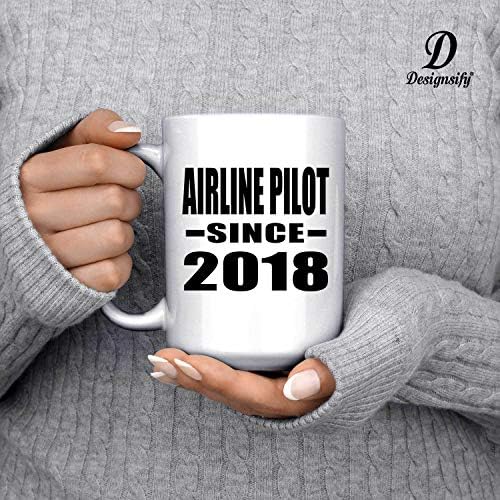 Designsify Airline Pilot desde 2018, 15oz de caneca de café branca de café com xícara de chá com alça, presentes para aniversário de