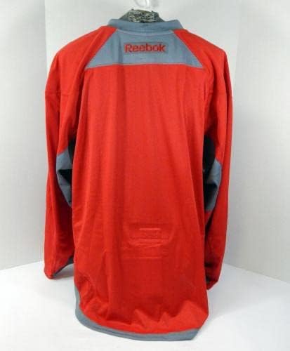 O jogo do New York Rangers usou a camisa de prática vermelha reebok NHL 58 DP29928 - jogo usado NHL Jerseys