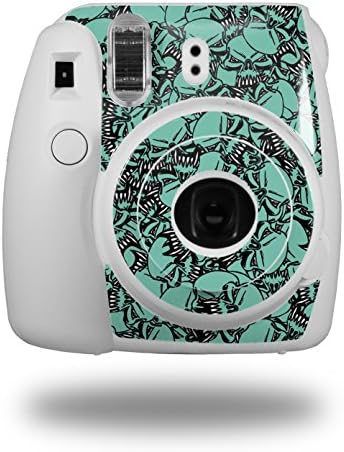 Decalque de pele de Wractorskinz Compatível com Fujifilm Mini 8 Cânticos de câmera espalhados Skulls Seafoam Green