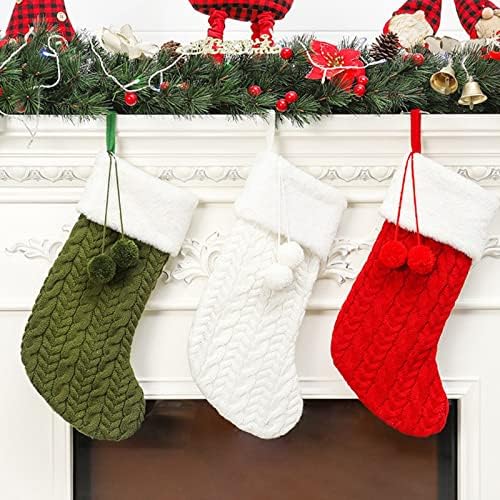 Sweater de inverno calçados caseiros chinelo feminino piso grosso de Natal Mini meias xadrez com pingente de estocagem de punho de