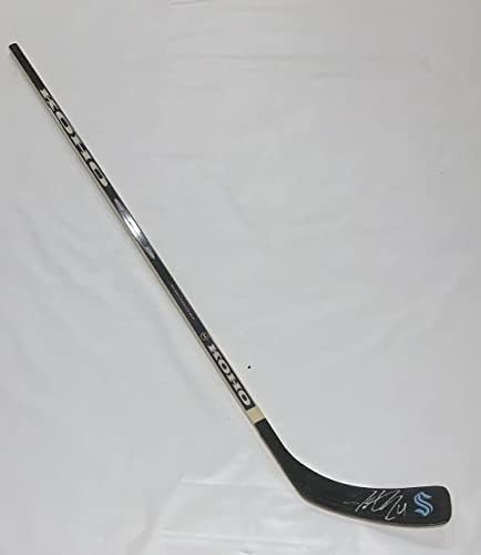 Justin Schultz assinou Hockey Stick Seattle Kraken autografado - Autographed NHL Sticks