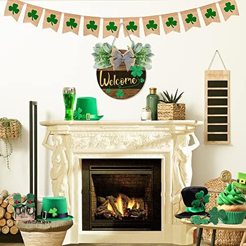 SGGVECSY ST PATRICKS DIA BEM -VINDO DE MADEIRA PEDRA DE PORTA DE DORAÇÕES DE DORAÇÕES DE PORTA DE FARMHOUSE DE FARMHOUSE Decoração de porta rústica com Irish Lucky Clover Buffalo Plaid Bushknot Greenery para a porta da frente casa interior externo