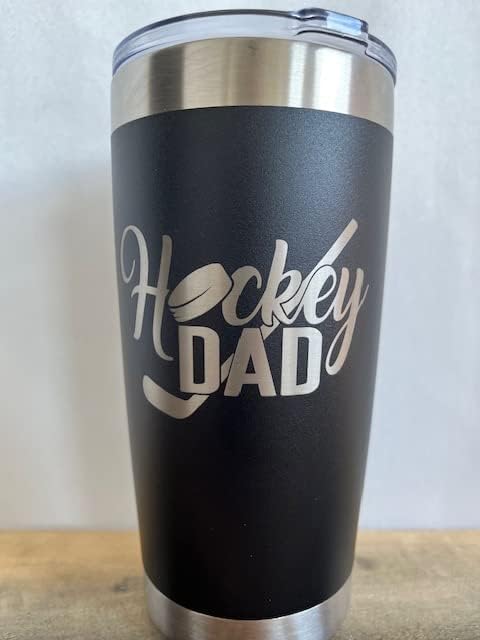 Maverick Advantage Hockey Dad Tumbler - 20 oz de copo preto com tampa de trava deslizante - presente de papai - presente de hóquei