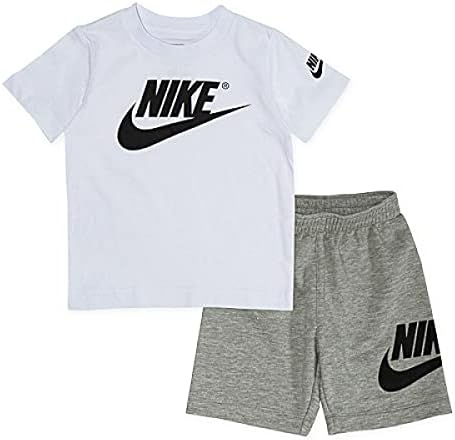 Nike Sportswear T-Shirt & Shorts definem a carga de 2 peças de menino