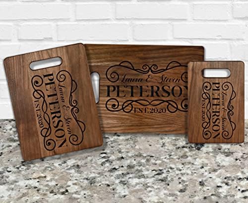 Presente de casamento personalizado para casal para casal Mrs personalizado e Sr. Cutting Boards Walnut Wood Gravado