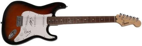 Gza e Raekwon assinaram o Autograph Commoll Size Fender Electric Guitar com James Spence JSA Autenticação JSA Coa-membros
