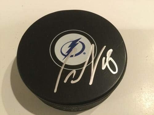 Ondrej Palat assinou Tampa Bay Lightnings Hockey Puck PSA DNA CoA autografado A - Autografado NHL Pucks