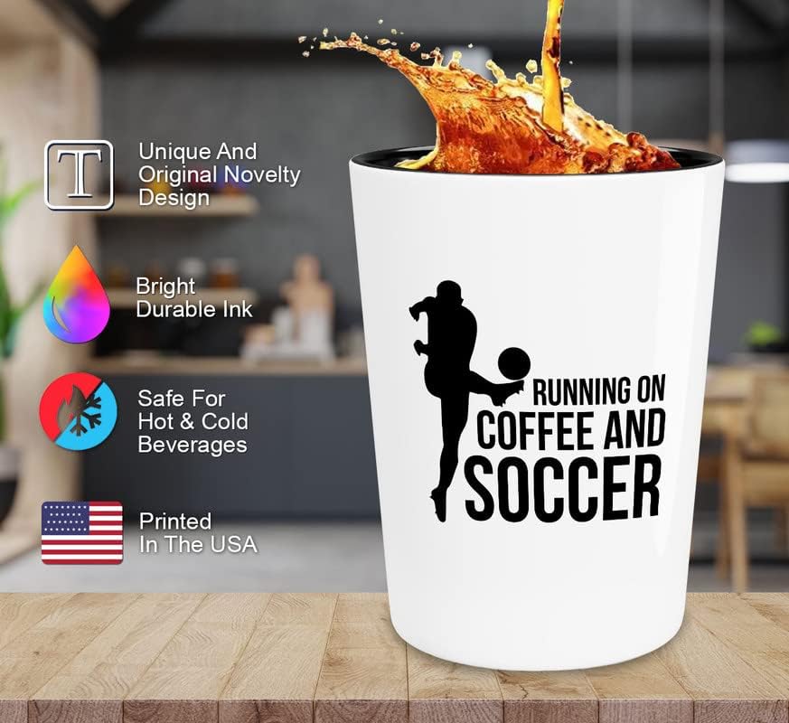 Treinador de futebol terrestre de Flairy Shot Glass 1,5oz - Correndo em café e futebol - Sport Football Inspirational Treining Treining