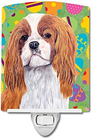 Tesouros de Caroline SC9474CNL Cavalier Spaniel Páscoa Easter EggTravaganza Cerâmica Night Light, compacta, certificada por UL,