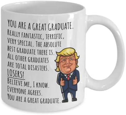 4389539-Donald Trump Graduação caneca de formatura Presentes engraçados para graduados Potus caneca de humor político Presente