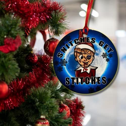 Snitches Get Stitches Engistra Ornamento de Natal, azul com um elfo impresso, grande 3,5 em ornamento de alumínio forte