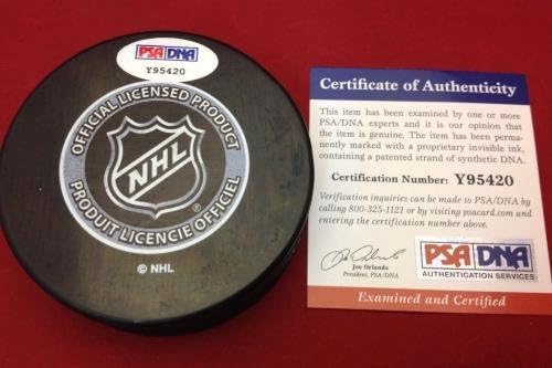 Justin Williams assinou La Kings Hockey Puck PSA/DNA Cert Y95420 - Pucks de NHL autografados