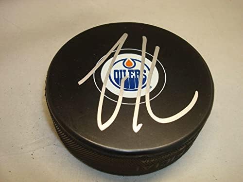 Zack Kassian assinou o Edmonton Oilers Hockey Puck autografado 1C - Pucks autografados da NHL