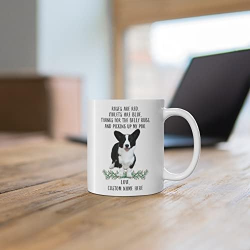 Cardigan Cardigan corgi corgi rosas brancas são violetas vermelhas são azuis nomes personalizados natal 2023 presentes caneca de café branca 11oz