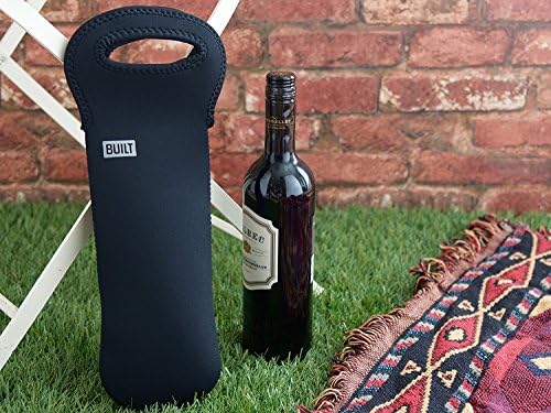 Construído com uma garrafa de vinho/água de neoprene resistente a uma garra. Carrega, preto