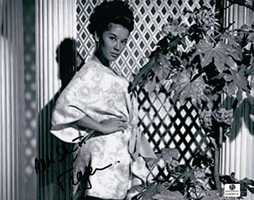 França Nuyen assinou autografado 8x10 foto vintage clássico kimono gv806514